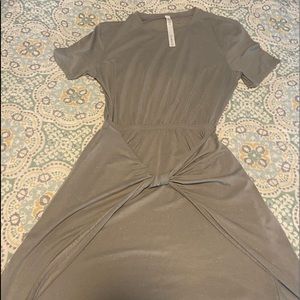 Lululemon size 4 twist front dress
